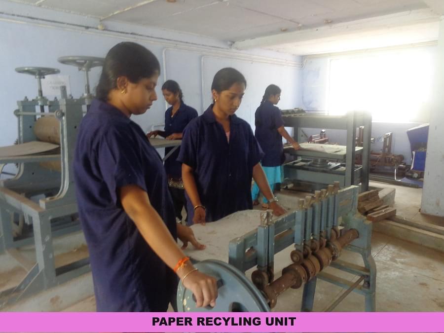 School of Engineering, Avinashilingam University Coimbatore Printing Technology Lab photo 3